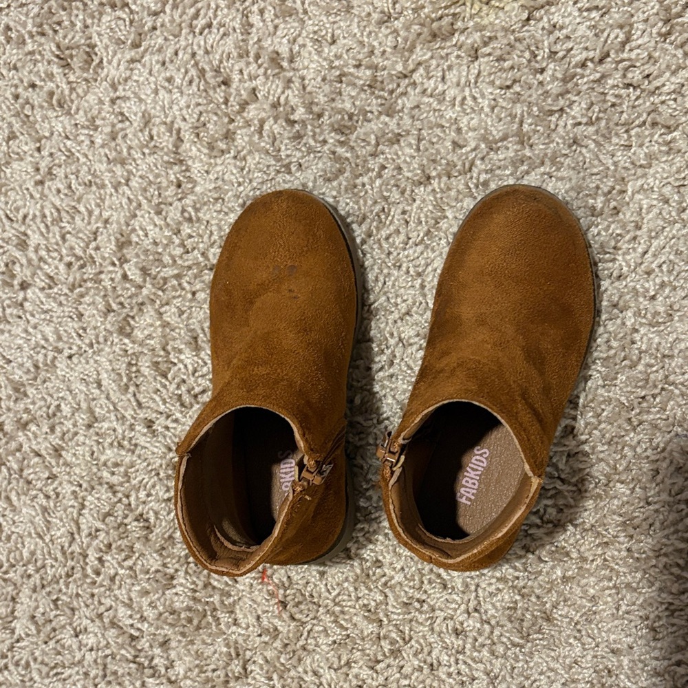 Fabkids Brown Suede girls Ankle Boots